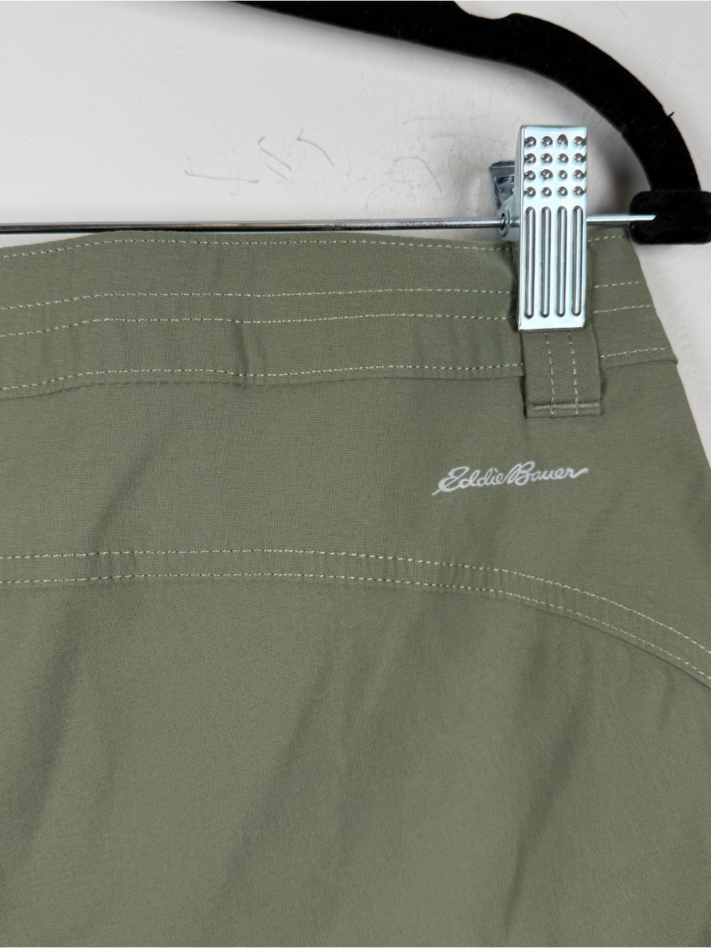 Eddie Bauer Women's Rainier Shorts Green Nylon Hiking Gorpcore Stretch Size 10 - Picture 8 of 10